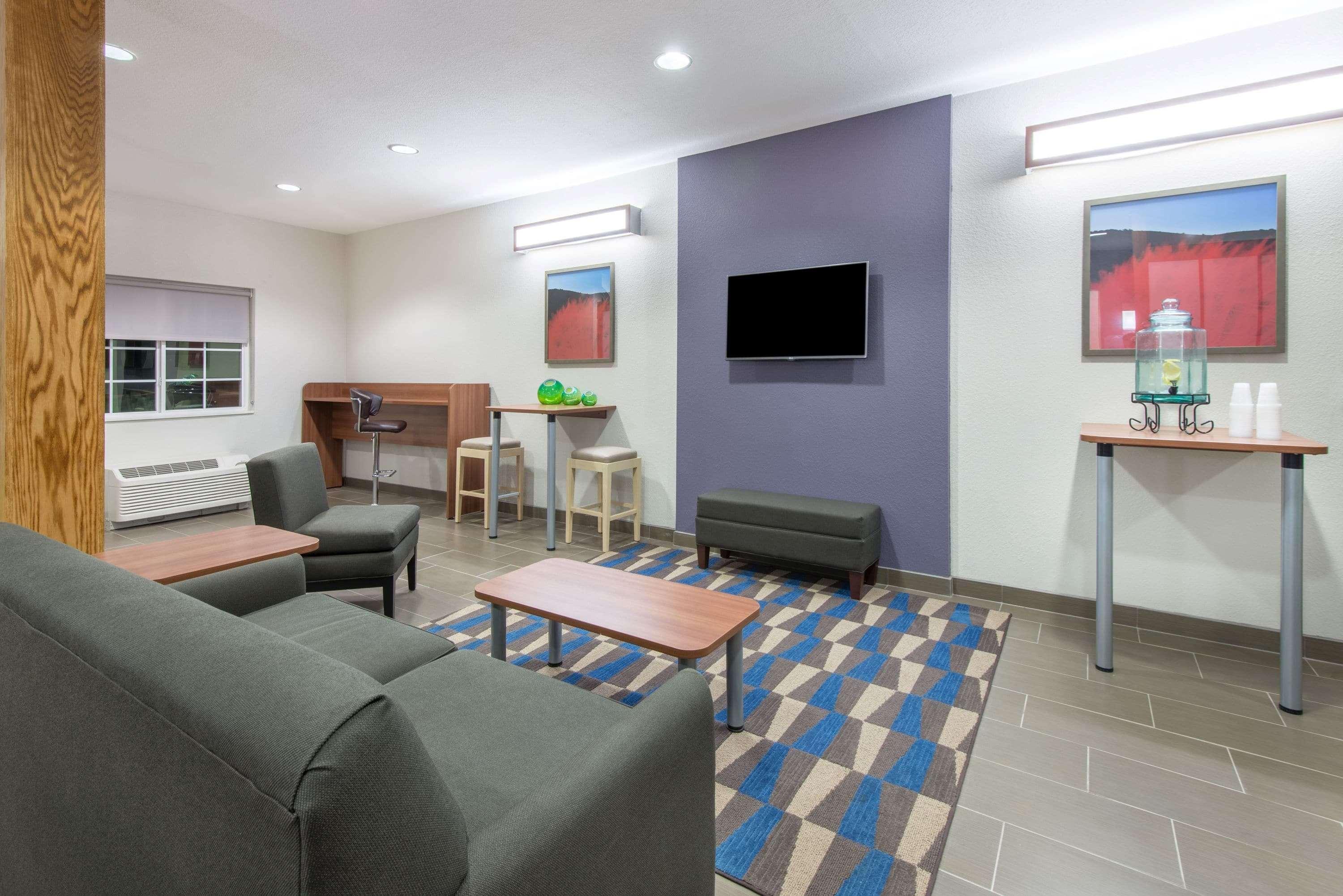 Microtel Inn & Suites By Wyndham Cadiz Dış mekan fotoğraf